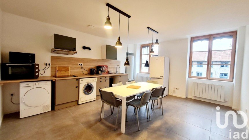 Appartement 5 pièces de 109 m² à Saint-Étienne (42000)