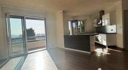 Apartment 3 rooms of 66 m² in Toulon (83000)