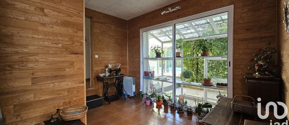 Maison 5 pièces de 150 m² à Artiguelouve (64230)