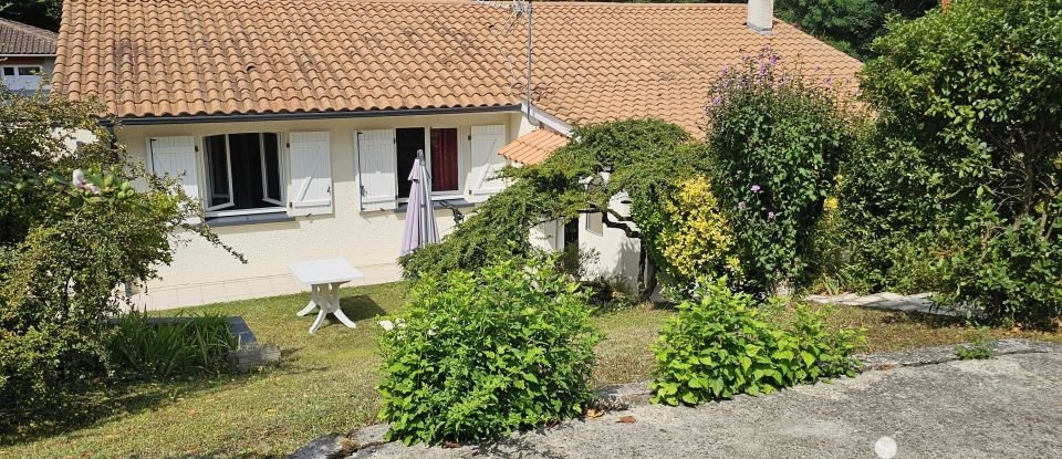 Pavillon 4 pièces de 98 m² à Pompignac (33370)