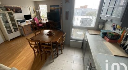 Apartment 2 rooms of 45 m² in Évry (91000)