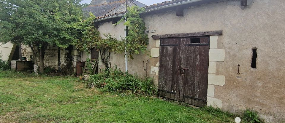 Maison 4 pièces de 100 m² à Saint-Macaire-du-Bois (49260)