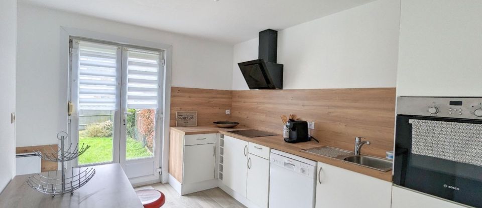 Maison 4 pièces de 95 m² à Camphin-en-Carembault (59133)