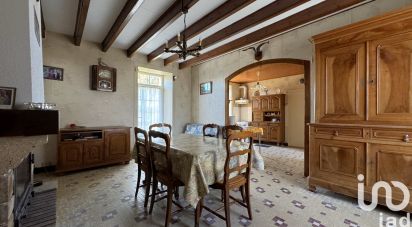 Traditional house 5 rooms of 120 m² in Sérigné (85200)