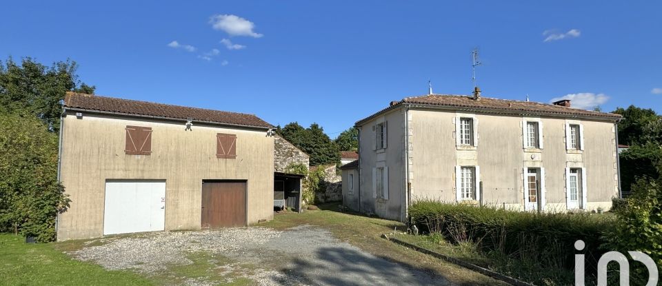 Traditional house 5 rooms of 120 m² in Sérigné (85200)