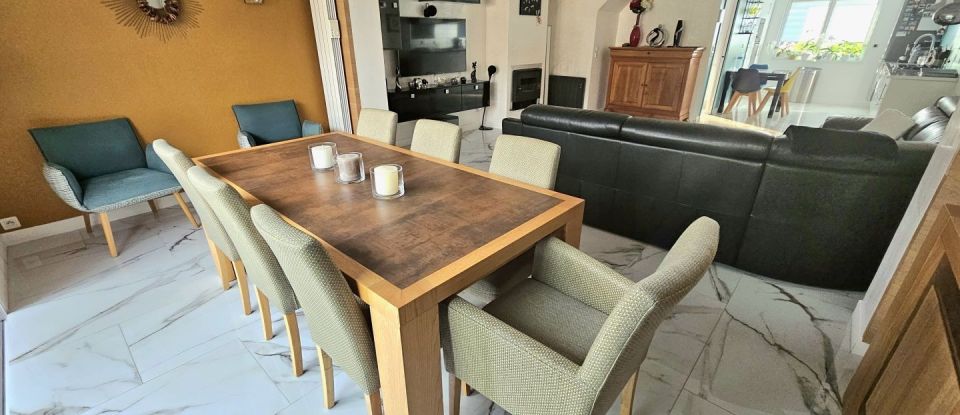 Maison 5 pièces de 115 m² à Saint-Saulve (59880)