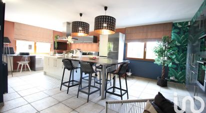 House 7 rooms of 156 m² in La Selle-la-Forge (61100)