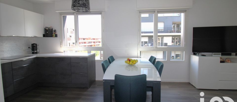 Appartement 3 pièces de 84 m² à Saint-Denis (93200)