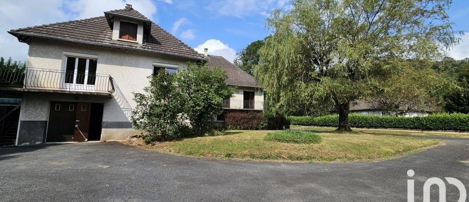 Building in Arpajon-sur-Cère (15130) of 282 m²