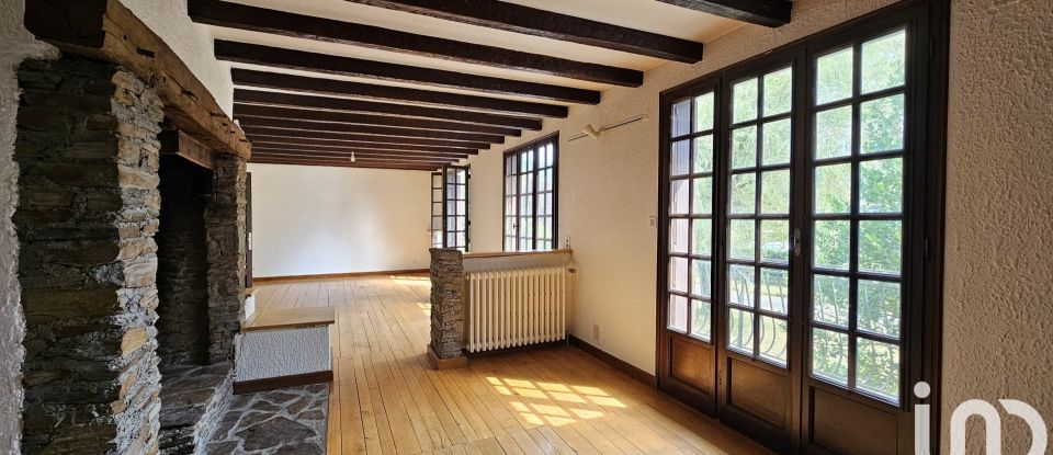 Building in Arpajon-sur-Cère (15130) of 282 m²