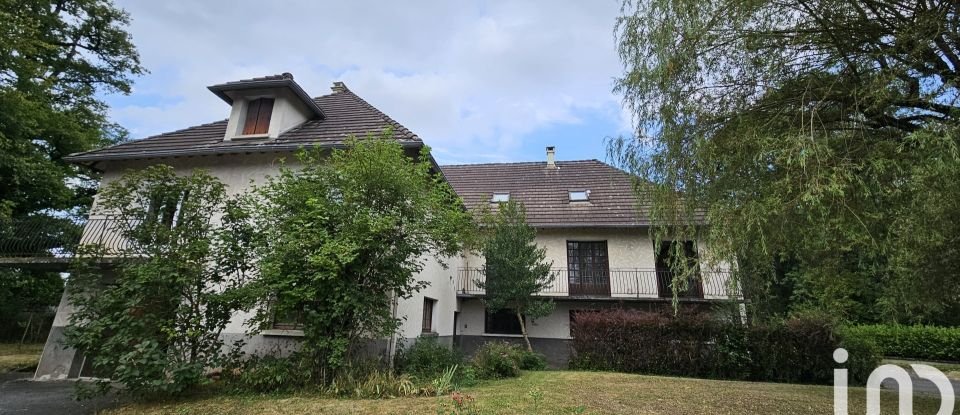 Building in Arpajon-sur-Cère (15130) of 282 m²