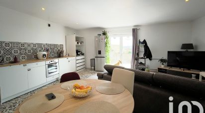 Apartment 3 rooms of 75 m² in Saint-Laurent-de-Chamousset (69930)