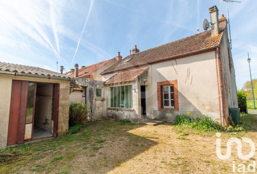 House 5 rooms of 92 m² in Beauchamps-sur-Huillard (45270)