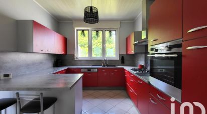 Country house 3 rooms of 88 m² in Honnechy (59980)