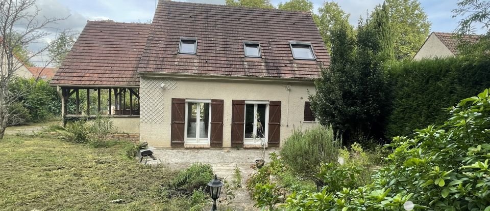 Traditional house 5 rooms of 118 m² in Saint-Fargeau-Ponthierry (77310)