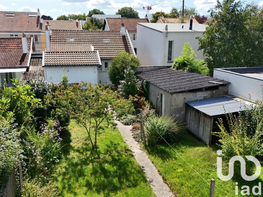 House 4 rooms of 81 m² in Nantes (44300)