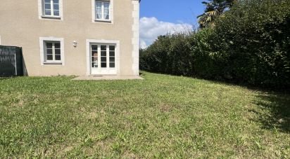 Maison 5 pièces de 106 m² à Lons (64140)