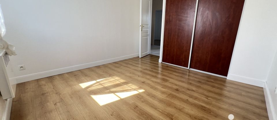 Maison 5 pièces de 106 m² à Lons (64140)