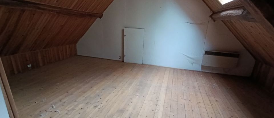 Maison 4 pièces de 82 m² à Guilly (36150)