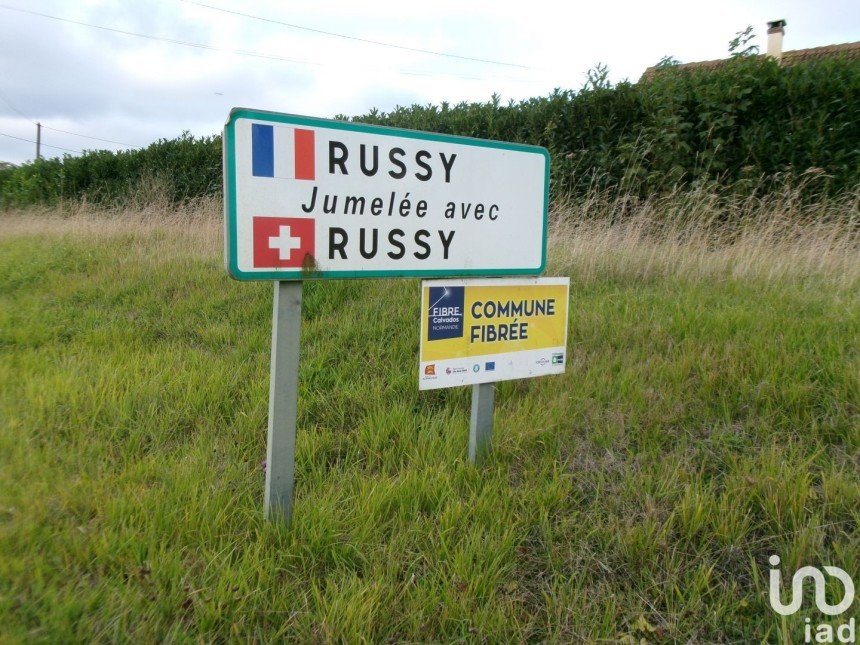 Land of 1,101 m² in Russy (14710)