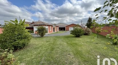 Maison traditionnelle 4 pièces de 160 m² à Ambarès-et-Lagrave (33440)