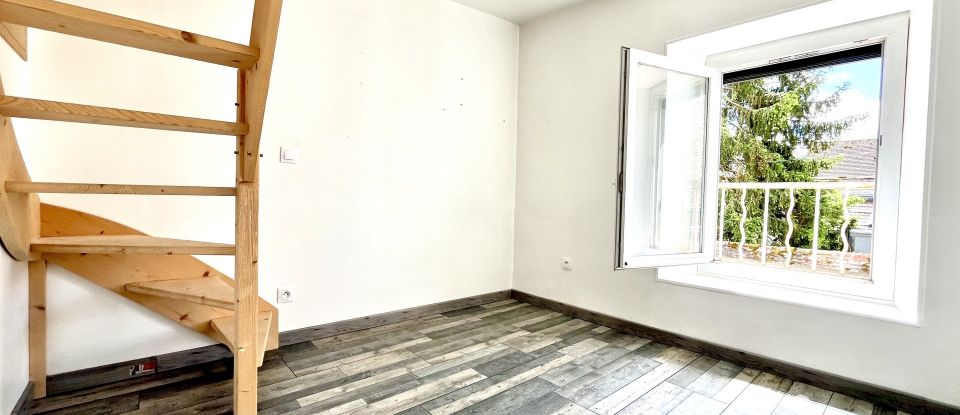 Duplex 4 pièces de 74 m² à Pussay (91740)