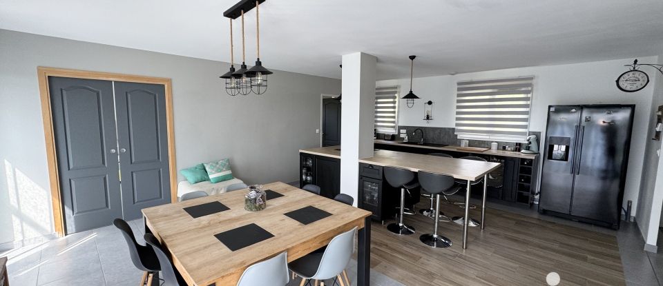 Maison 5 pièces de 123 m² à Fons (46100)