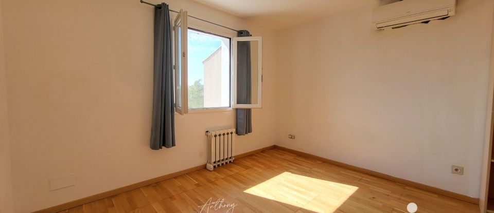 Maison 4 pièces de 90 m² à Beauvoisin (30640)