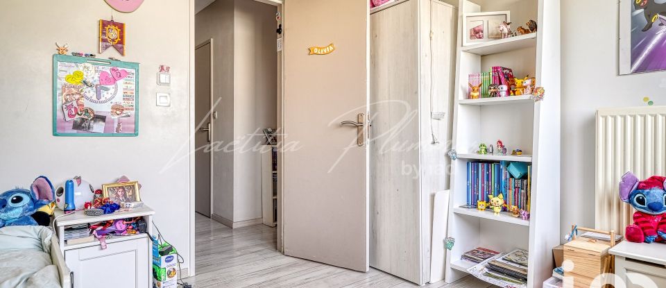 Appartement 4 pièces de 81 m² à Chatou (78400)