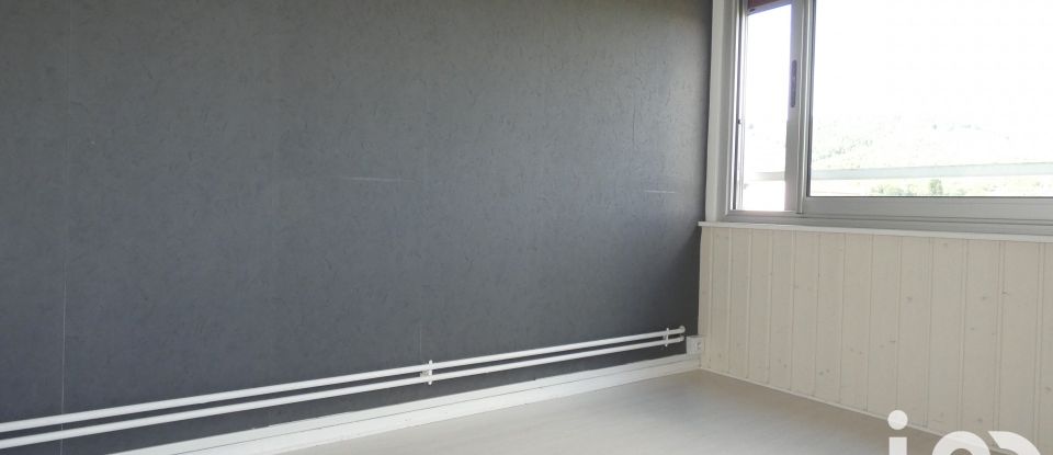 Appartement 4 pièces de 79 m² à Langeac (43300)