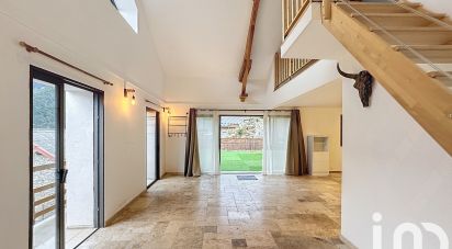 Châlet 4 pièces de 111 m² à Venanson (06450)