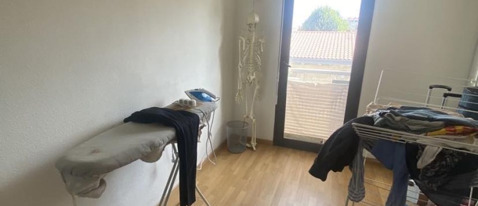 Appartement 4 pièces de 81 m² à Bordeaux (33000)