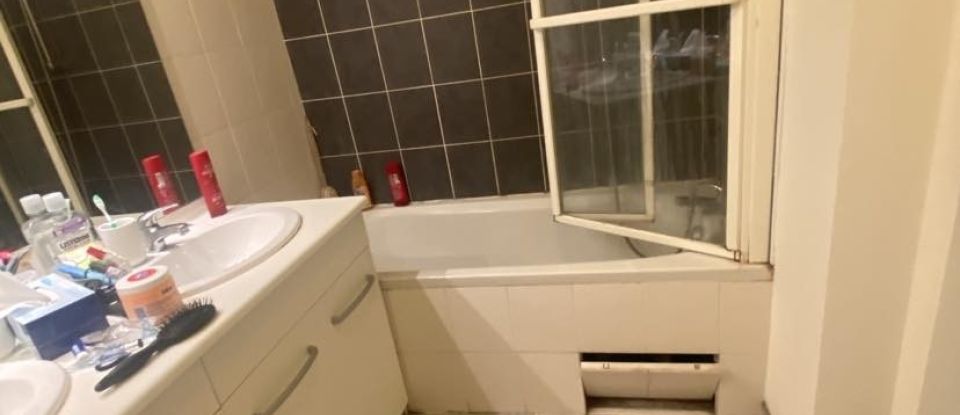 Appartement 4 pièces de 81 m² à Bordeaux (33000)