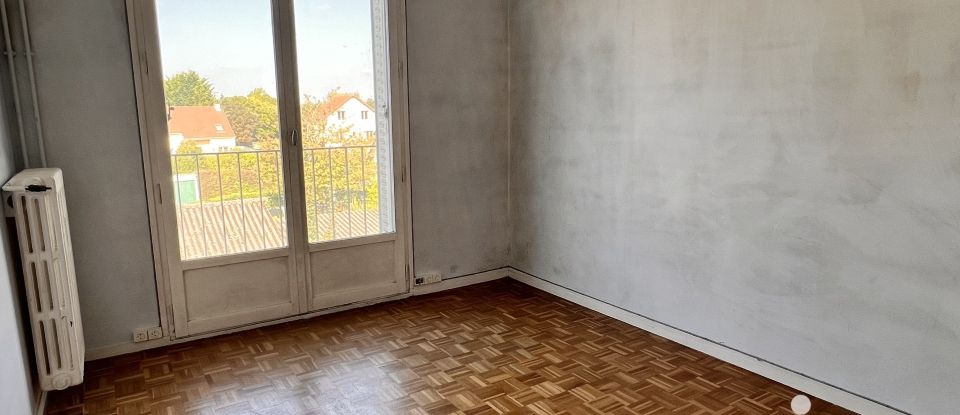 Appartement 4 pièces de 81 m² à Montfort-l'Amaury (78490)