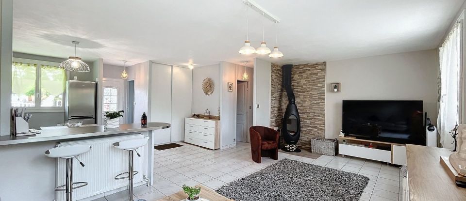 Maison 3 pièces de 75 m² à Chevillon-sur-Huillard (45700)