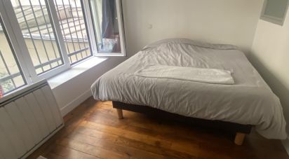 Triplex 3 rooms of 90 m² in Paris (75002)