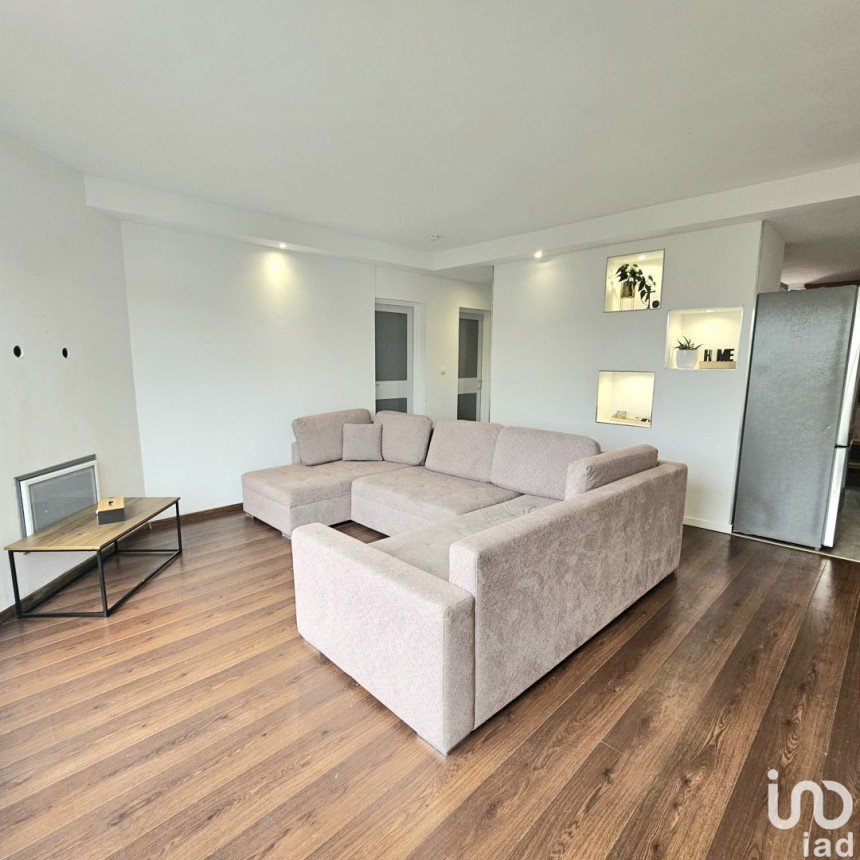 Apartment 4 rooms of 72 m² in Moyeuvre-Grande (57250)