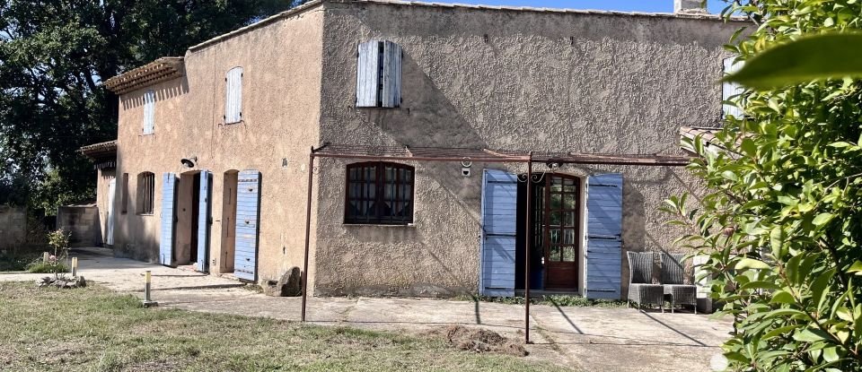 Maison traditionnelle 10 pièces de 330 m² à Éguilles (13510)