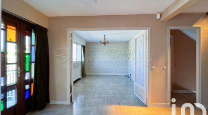 Traditional house 5 rooms of 140 m² in Saint-Maur-des-Fossés (94210)