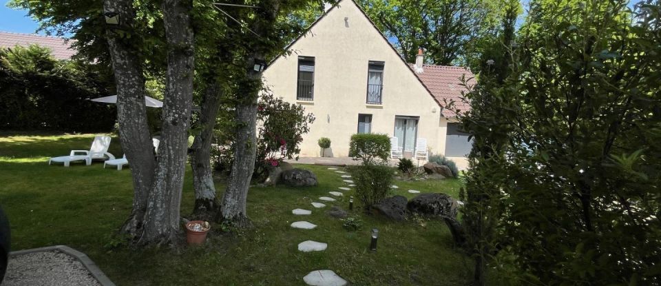 House 7 rooms of 149 m² in Boissise-le-Roi (77310)