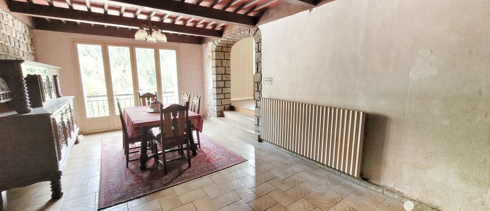 Traditional house 10 rooms of 188 m² in Saint-Martin-de-Valamas (07310)