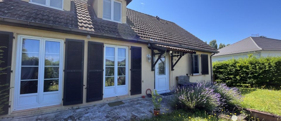 House 5 rooms of 131 m² in Longeville-lès-Saint-Avold (57740)