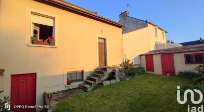 Town house 5 rooms of 90 m² in Mamers (72600)