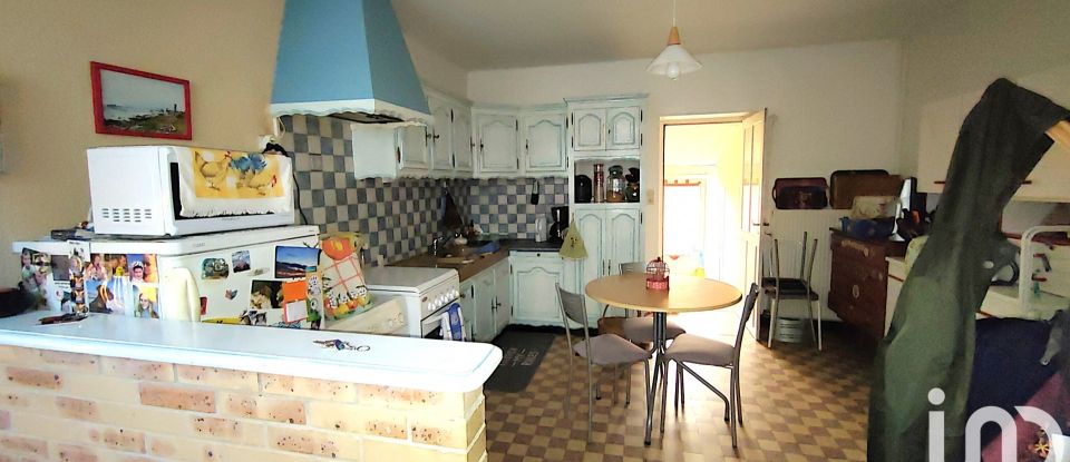 Town house 5 rooms of 90 m² in Mamers (72600)