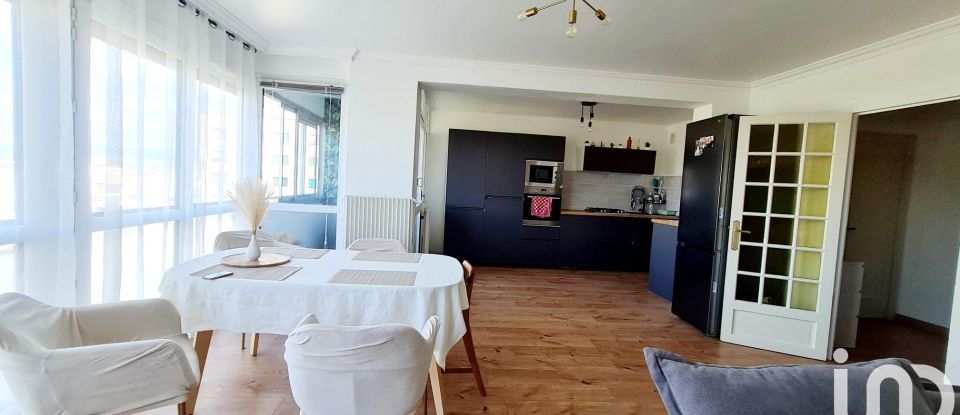 Appartement 4 pièces de 86 m² à Villars (42390)