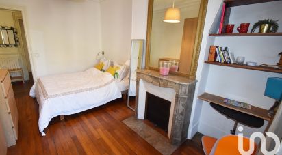 Appartement 3 pièces de 55 m² à Paris (75012)