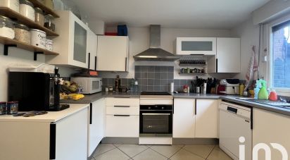 Maison 4 pièces de 99 m² à Hélesmes (59171)