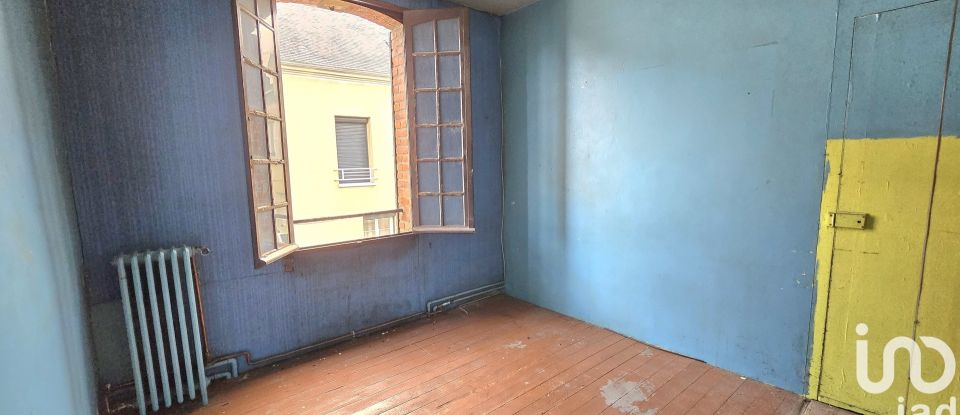 Town house 6 rooms of 126 m² in AUNEAU (28700)