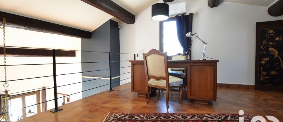 Traditional house 8 rooms of 264 m² in Saint-Chinian (34360)