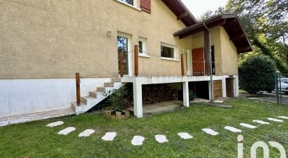 Traditional house 5 rooms of 131 m² in Candresse (40180)